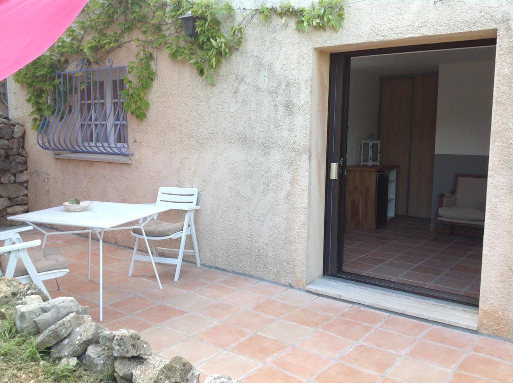 Готель Le Patio Fleuri Лорґ Номер фото