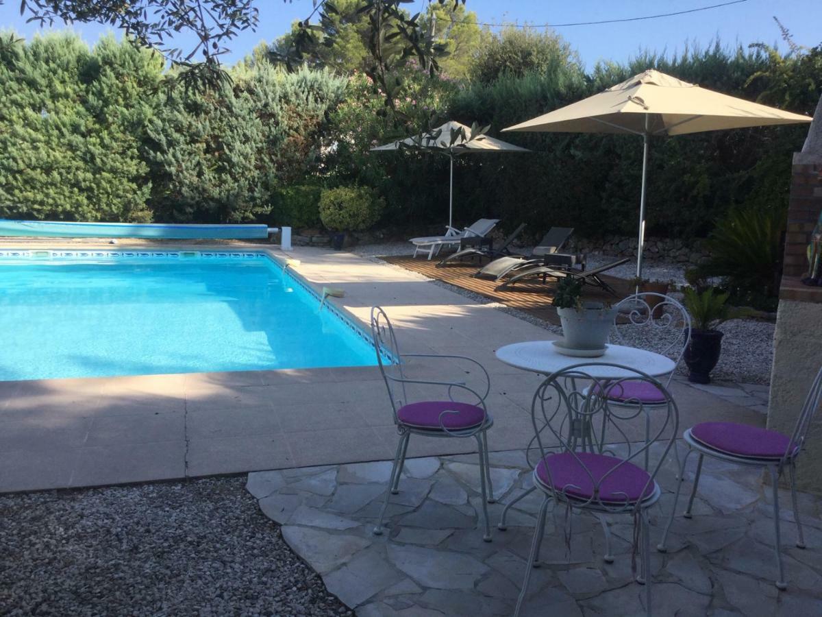 Готель Le Patio Fleuri Лорґ Екстер'єр фото